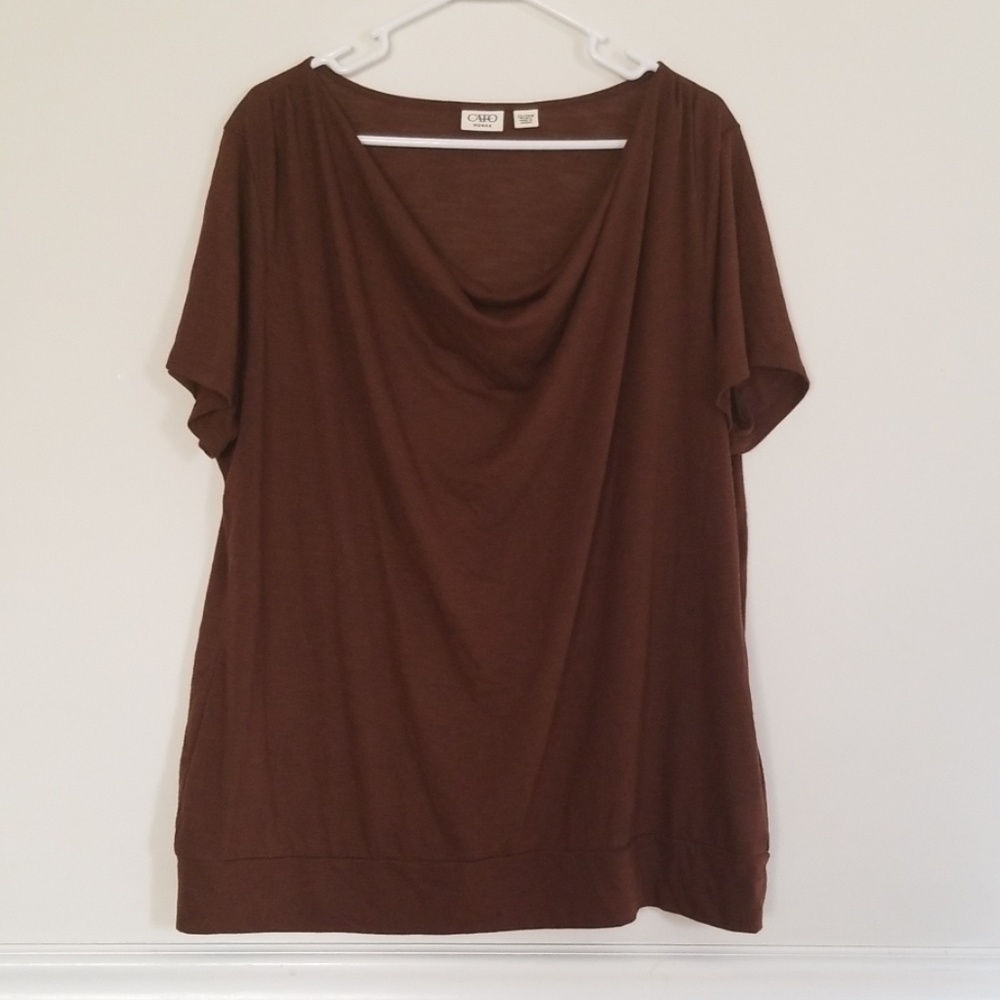 Scoop neck top
